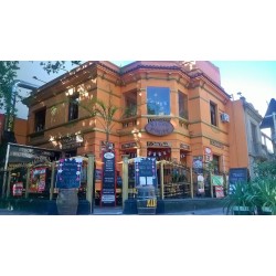 Viejo Mundo en Villa del Parque